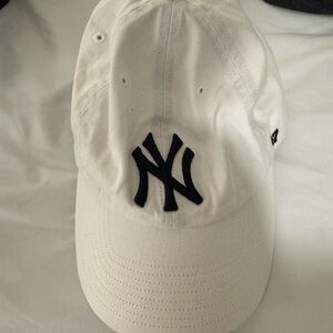 New York Yankees White Cap